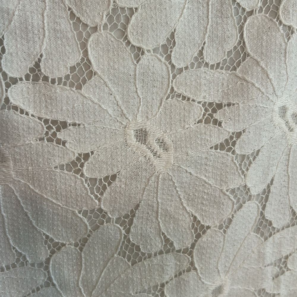 Vintage 1960s White Lace Dress Size Small. - Picture 4 of 9